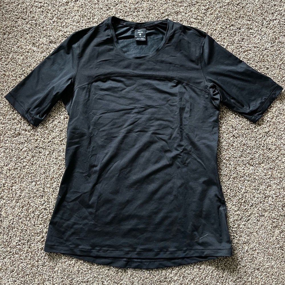 Nike | Women's Hypercool T-Shirt